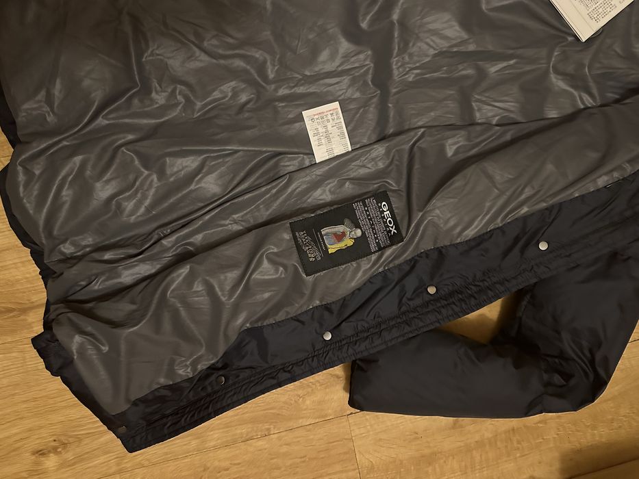 Фірмовий пуховик Geox