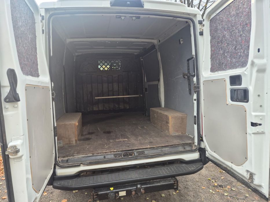 Iveco Daily klima, hak, 198 tys km udokumentowany przebieg.