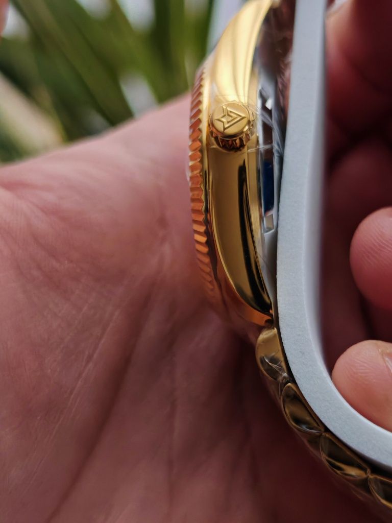 Nowy Zegarek Cadisen Automatic w kolorze złota