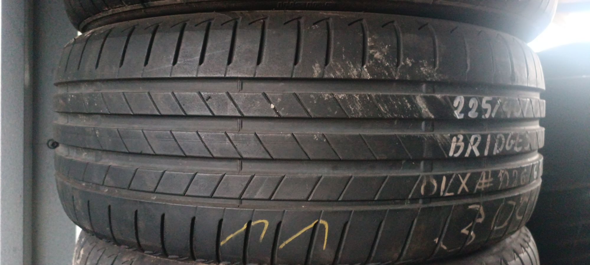 Opony letnie Bridgestone 225/40/19 Jarbet #D26