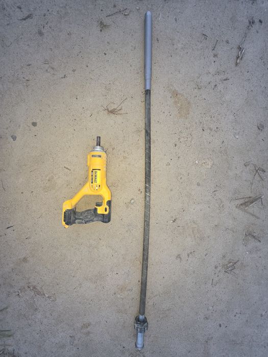 Wibrator do betonu DeWalt DCE531 18V