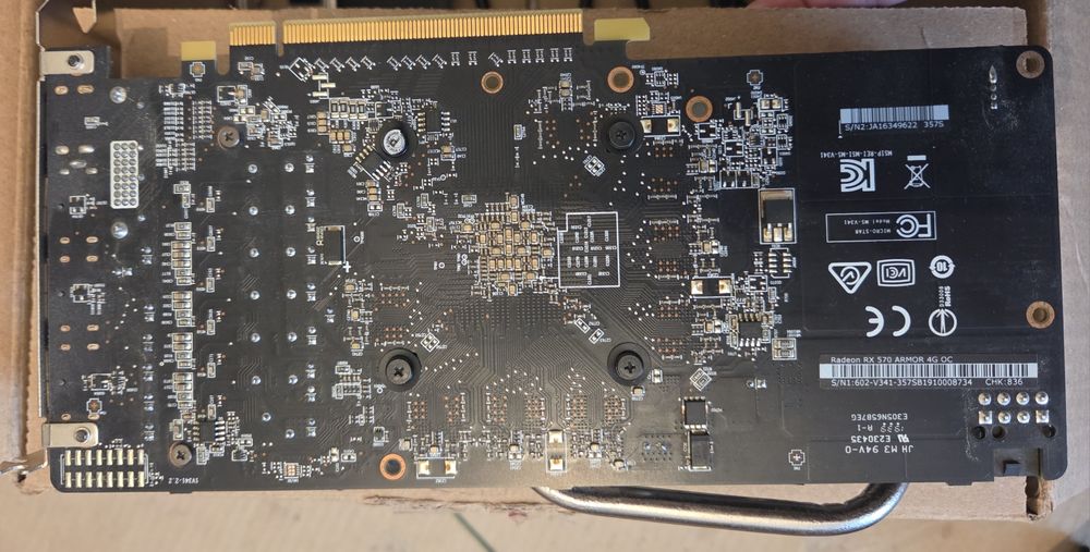 Podzespoły  płyta główna, karta graficzna pamieć RAM procesor,