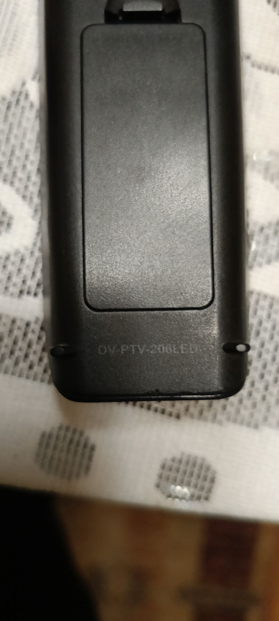 Pilot do tv overmax LED