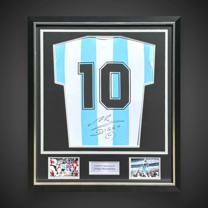 Diego Maradona-koszulka z autografem /COA/