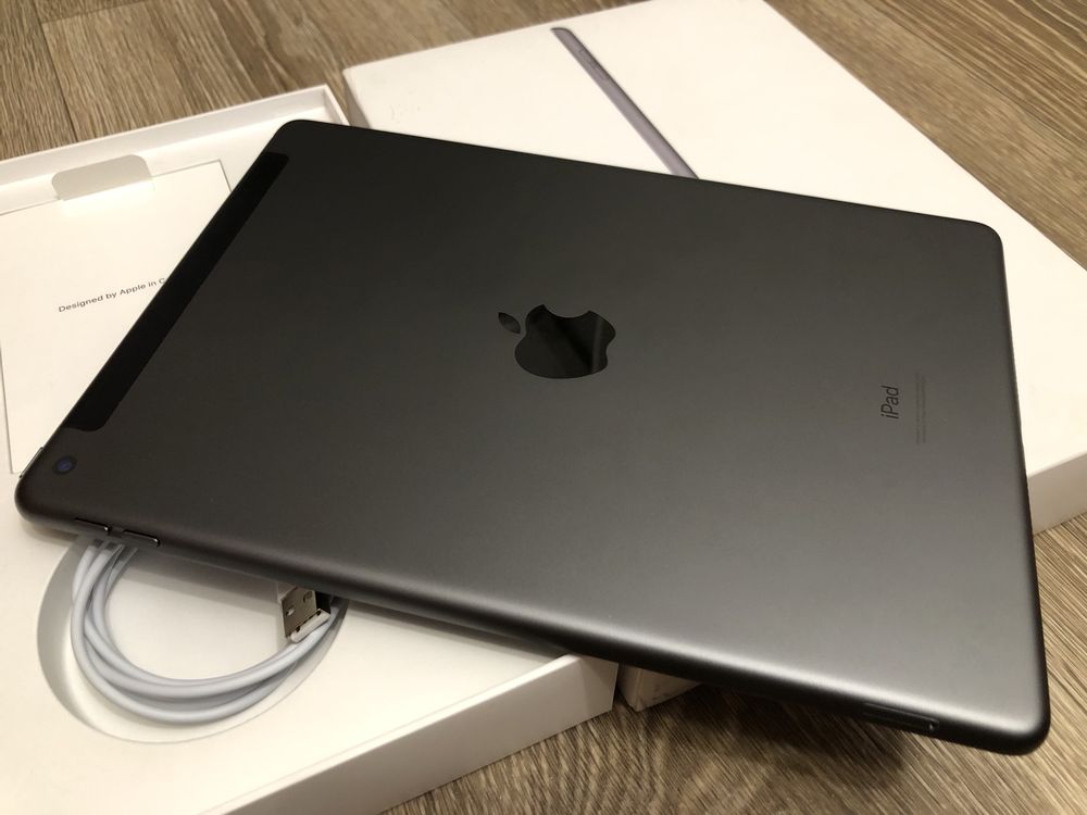 Продам iPad 8 ідеал Sim карта Wi-Fi/LTE