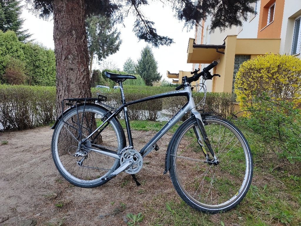 Specialized sirrus deluxe rozm. M karbon aluminium
