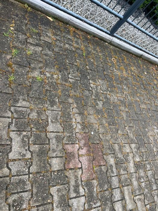 Mycie kostki brukowej/czyszczenie tarasów