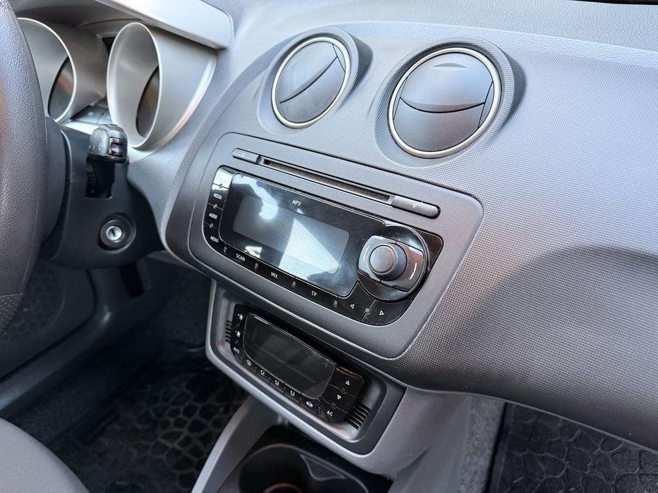 Seat Ibiza 2008 1.2 16v klimatronic Tempomat Alufelgi