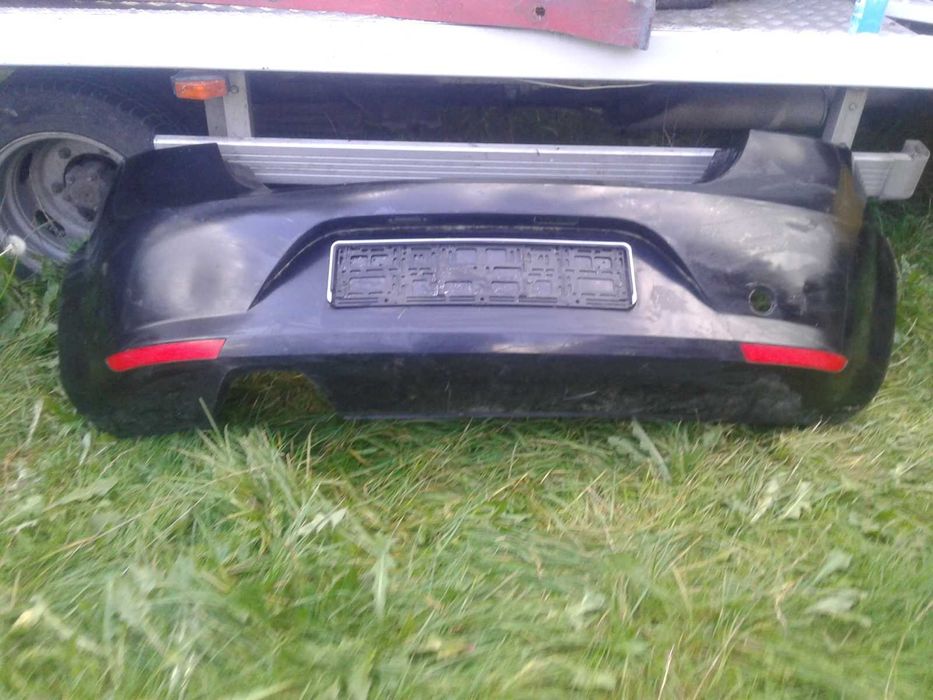 Seat Leon 2 II 1.9 TDI BXE BLS 2006r Belka Zderzaka Tył Zderzak 4x PDC