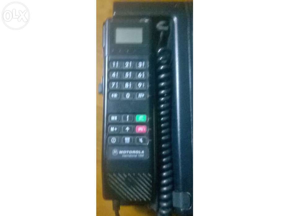 Telemóvel da marca Motorola 1000 "Vintage"
