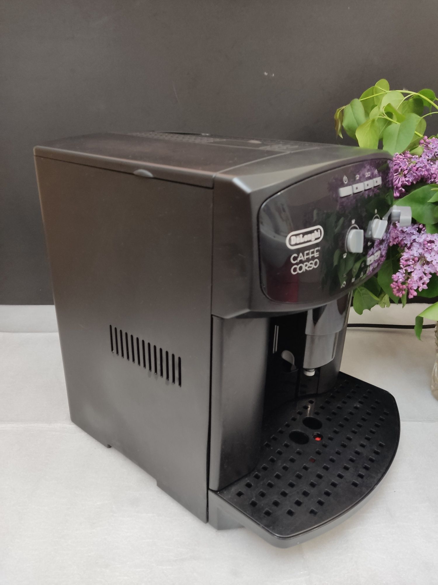 Кавомашина Delonghi Caffe Corso