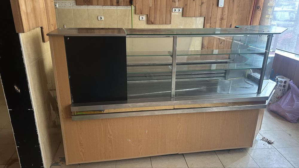 balcão com vitrine inox