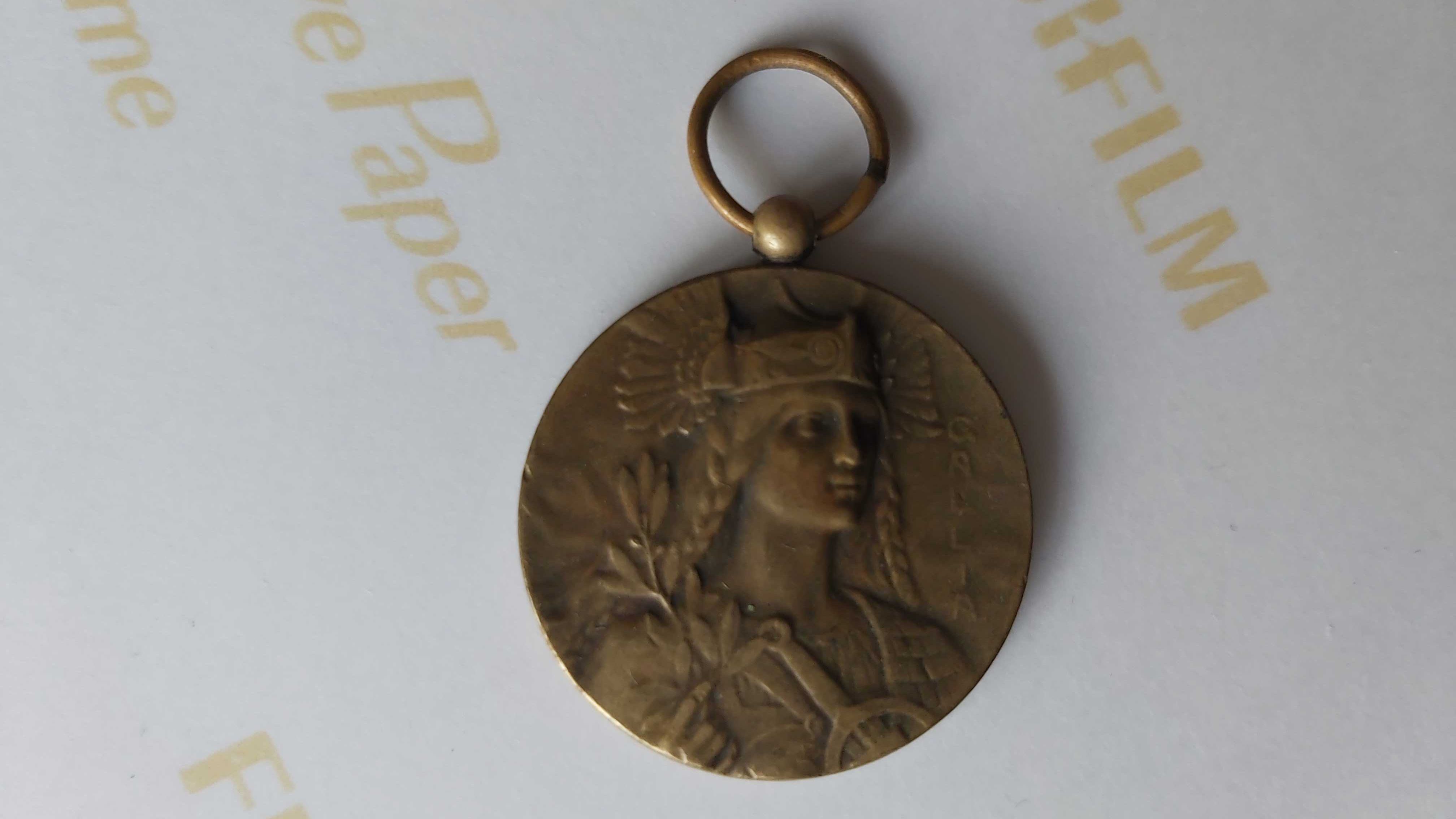 Medal francuski pamiątkowy Croix Rouge Francaise 1929 rok