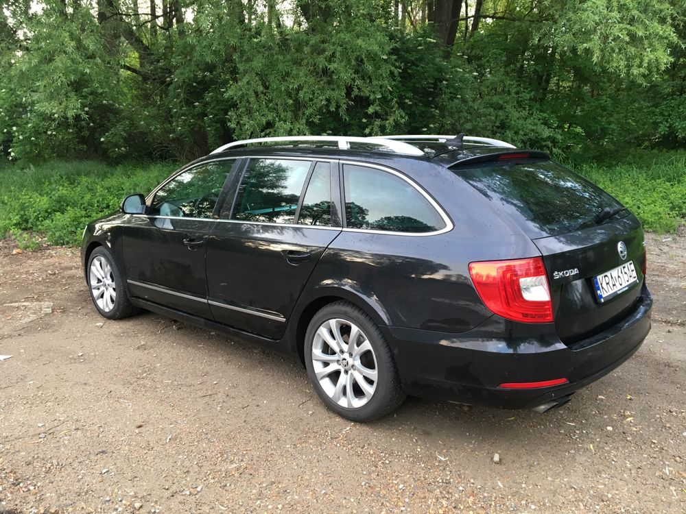 Skoda Superb Elegance 2.0 TDI Combi DSG