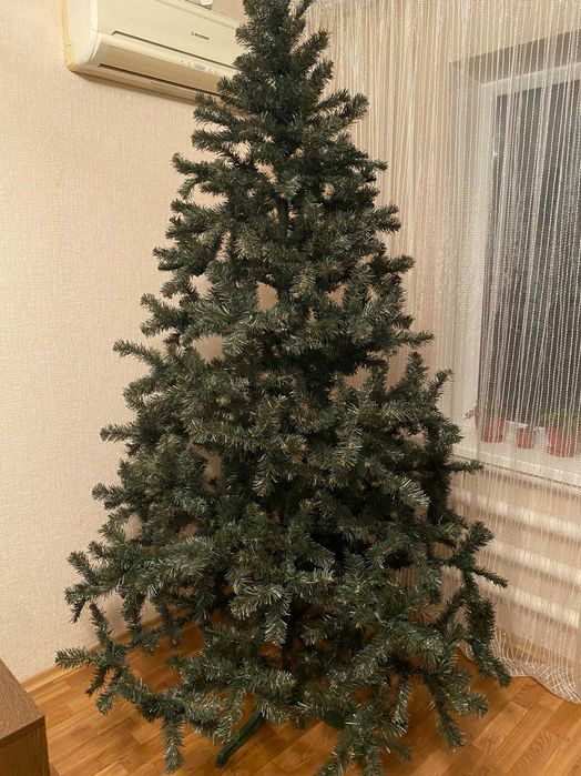 Продается искусственная елка