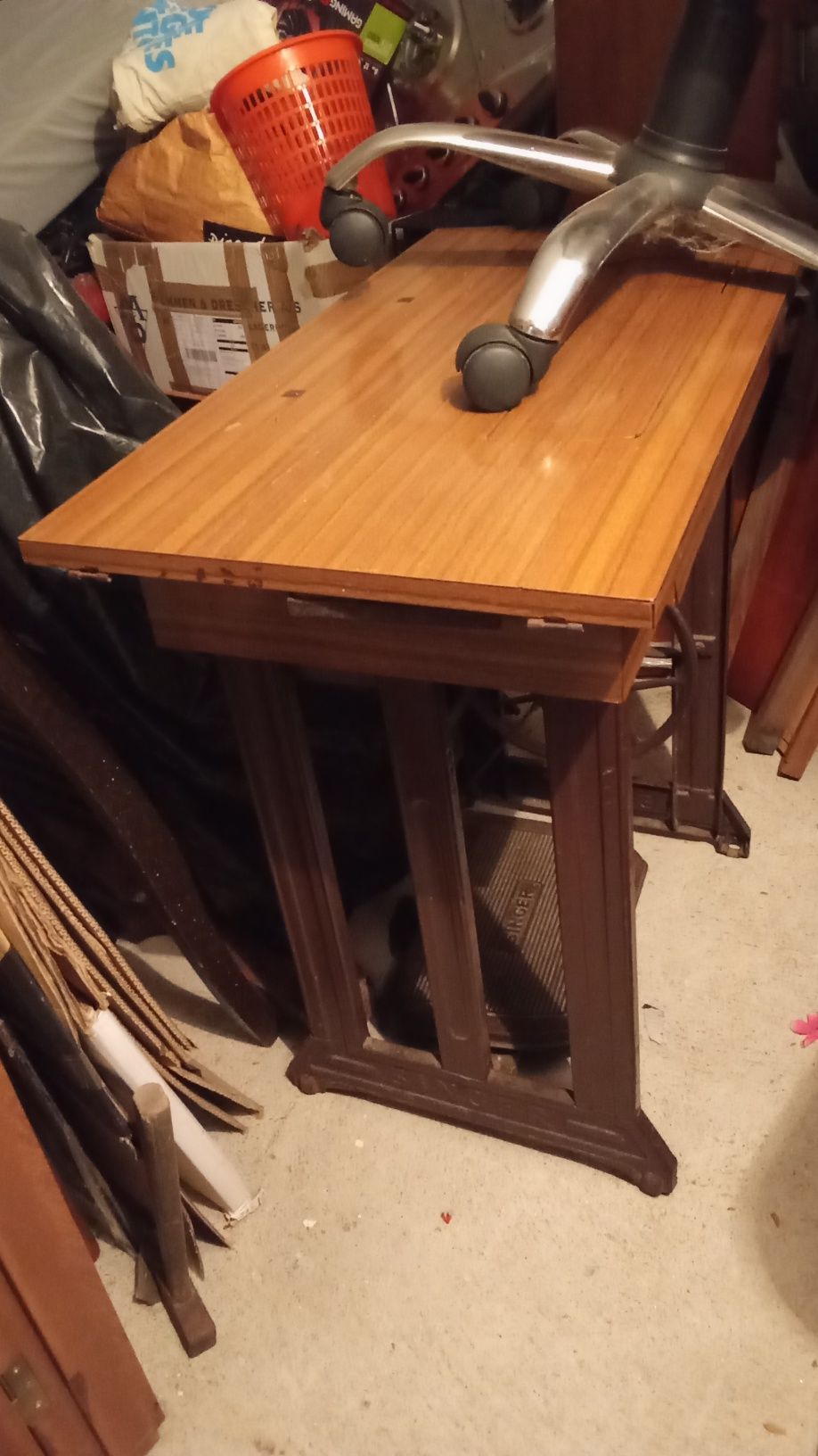 Mesa mt antiga para máquina costura
