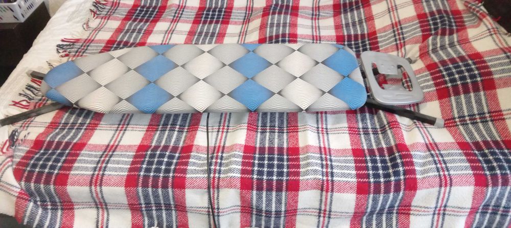 Прасувальна дошка, вживана