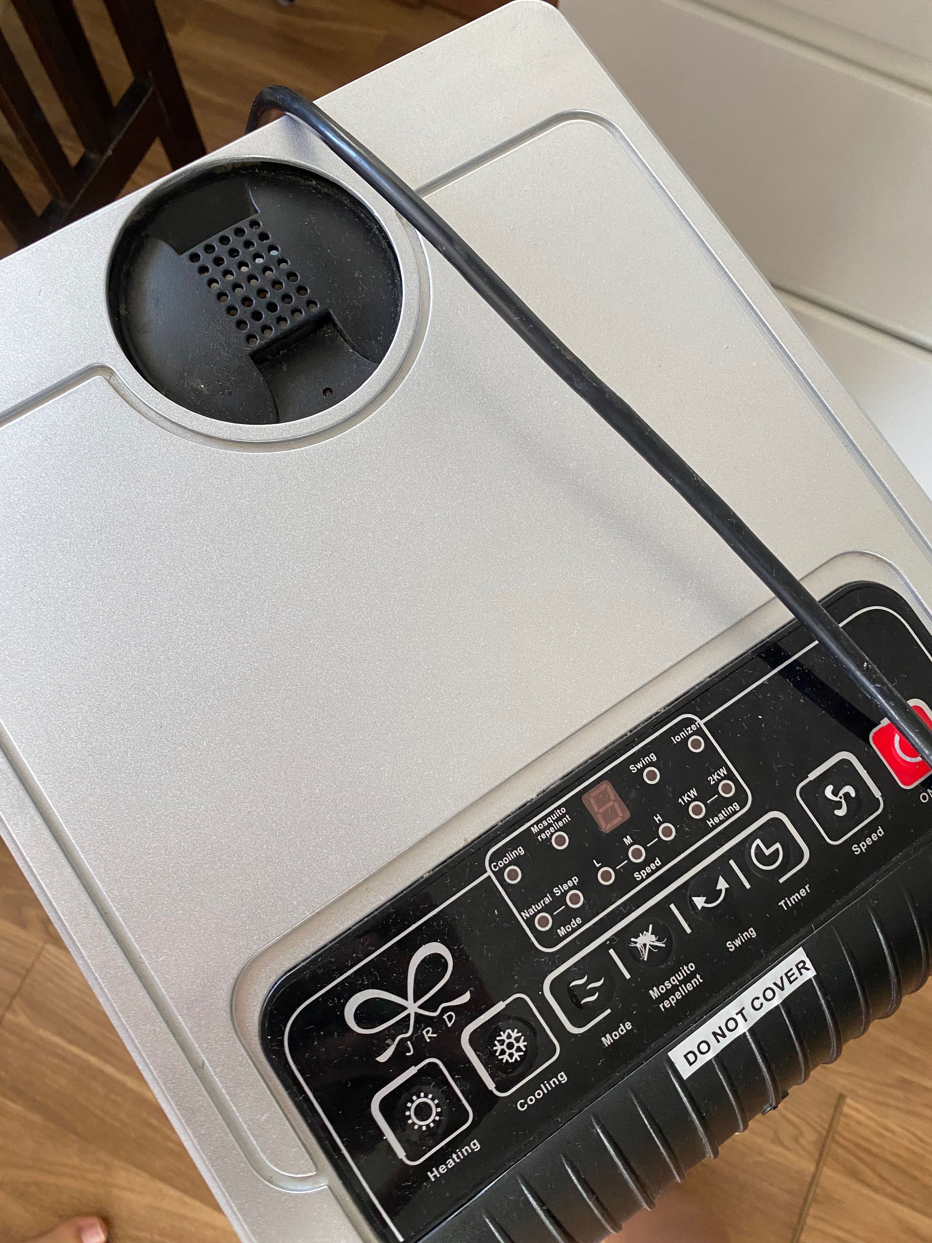 Refrigerador e aquecedor de ambiente