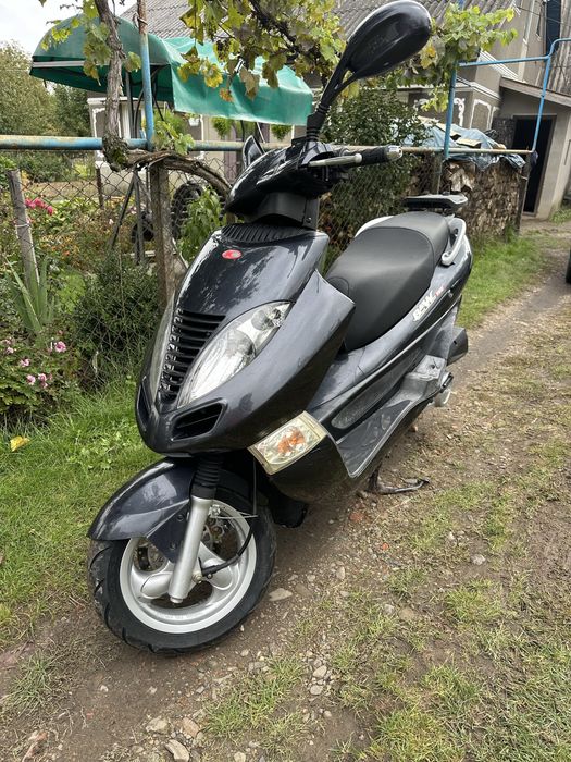 Продам Максі-скутер Kymco Bet&Win 150