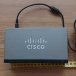 Switch do internetu Cisco SF100D-16 v2