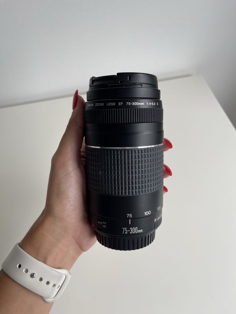 Lente Canon Zoom EF 75-300mm 1:4-5:6 III