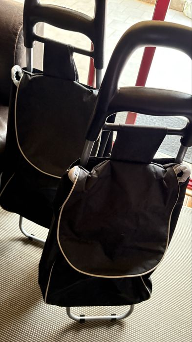 Vendo carrinho de compras e maquina de cortar cabelo.