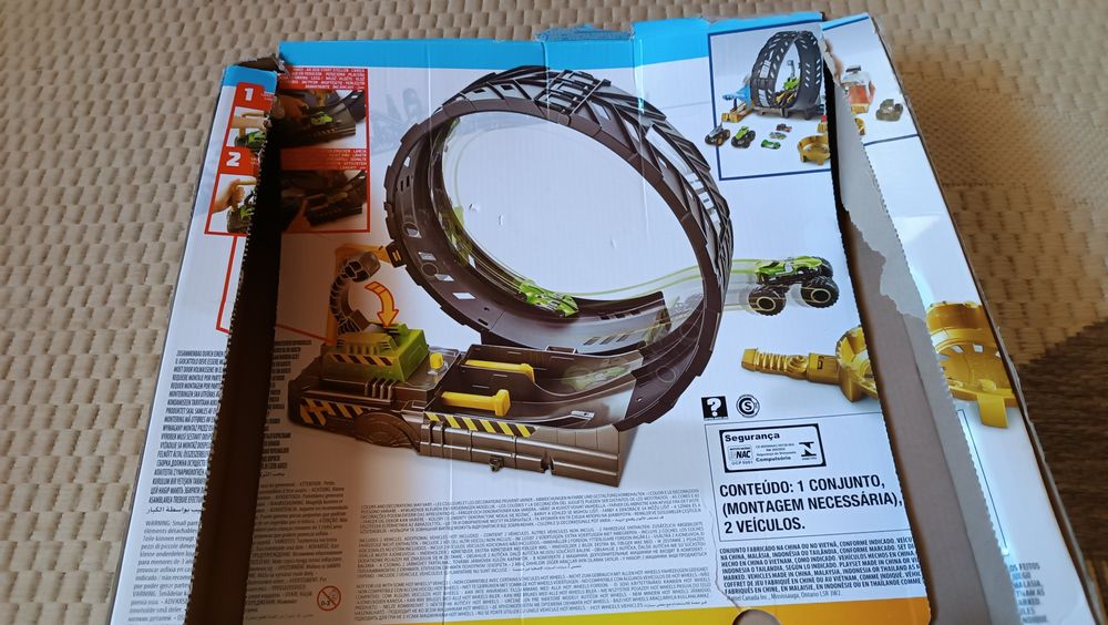 Трек хотвілс для дітей.