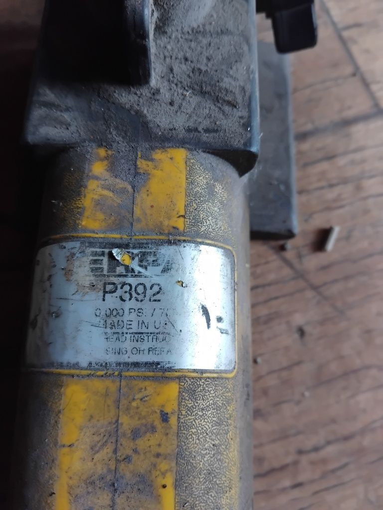 Pompa hydrauliczna Enerpac P392