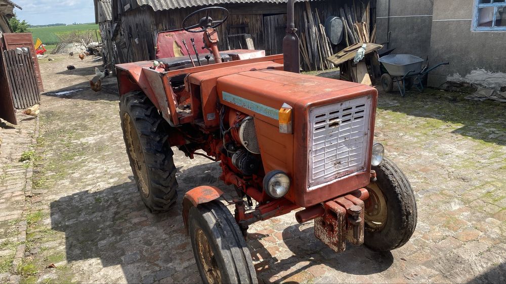 Продам трактор т25