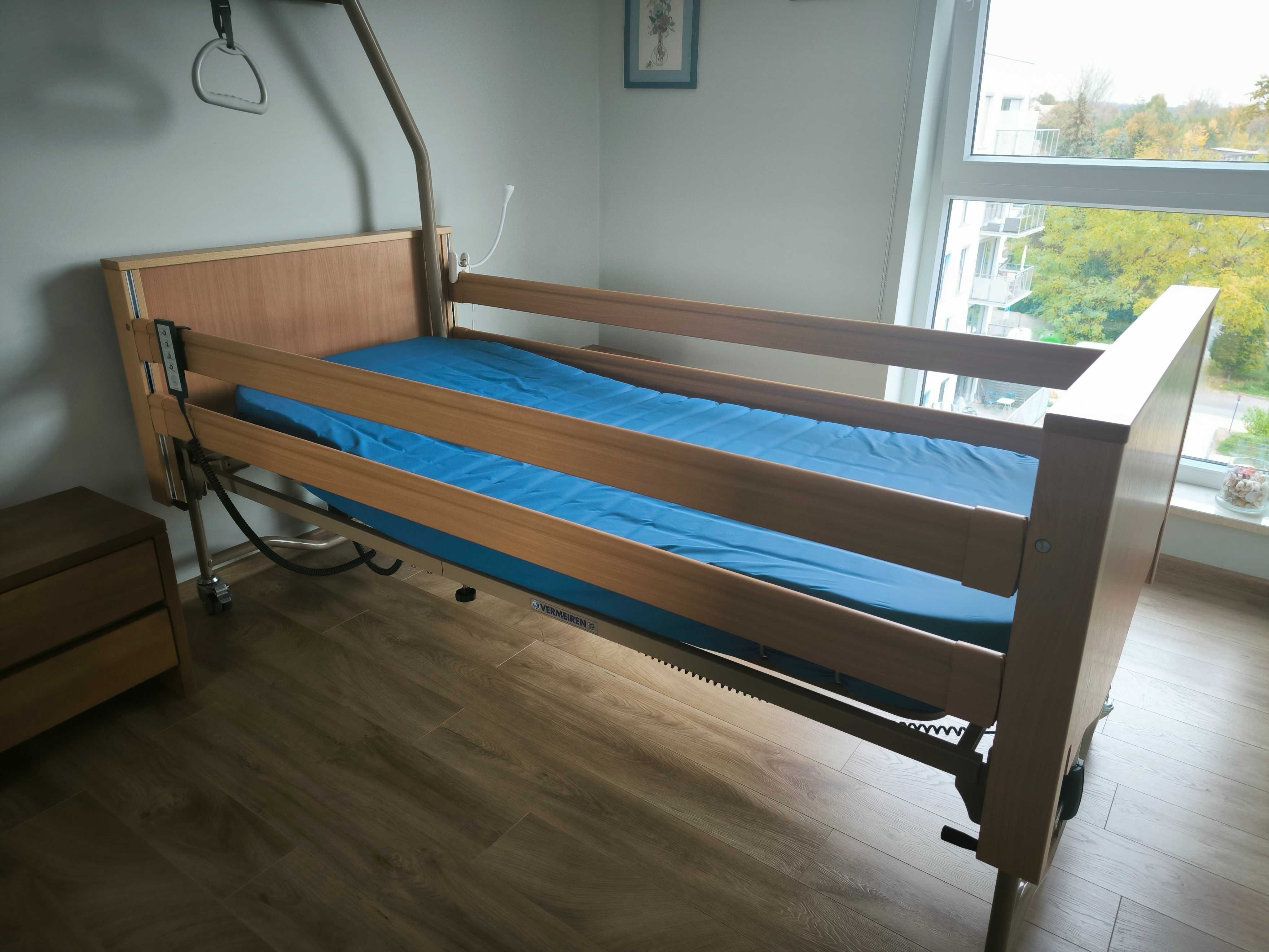 Łóżko rehabilitacyjne elektryczne Luna Basic 2 na pilota z materacem