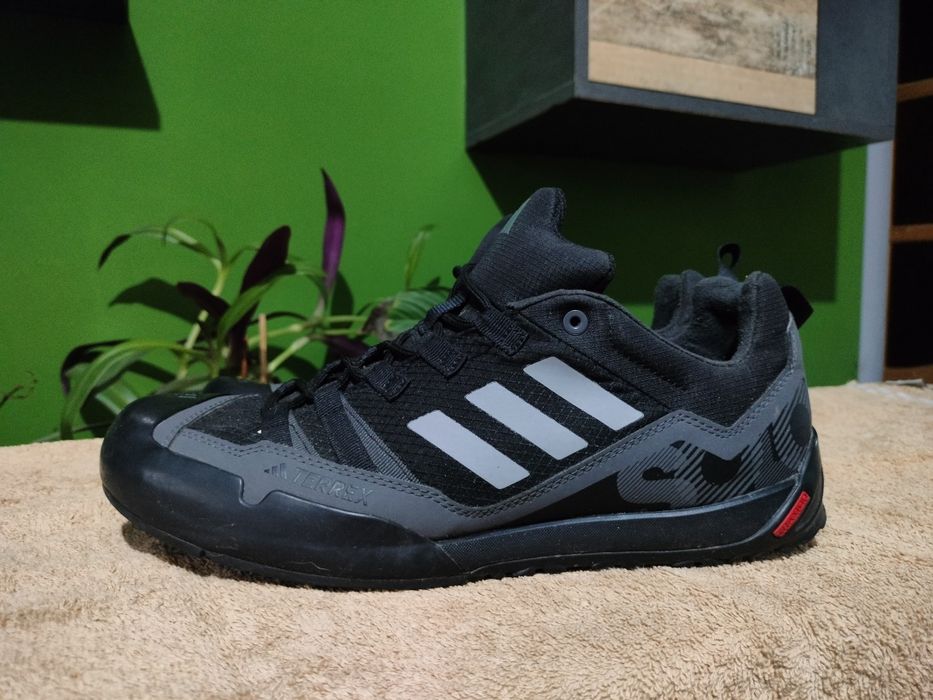 Кросівки Adidas Tarrex