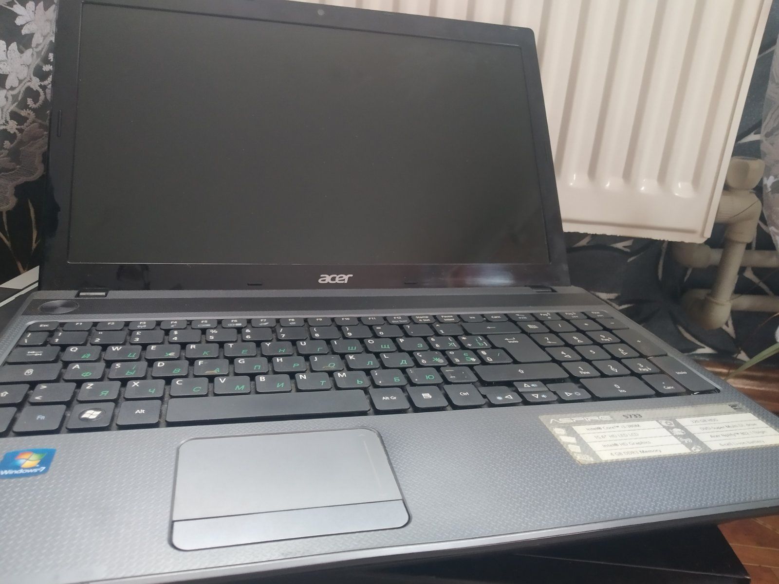 Ноутбук Acer Aspire 5733