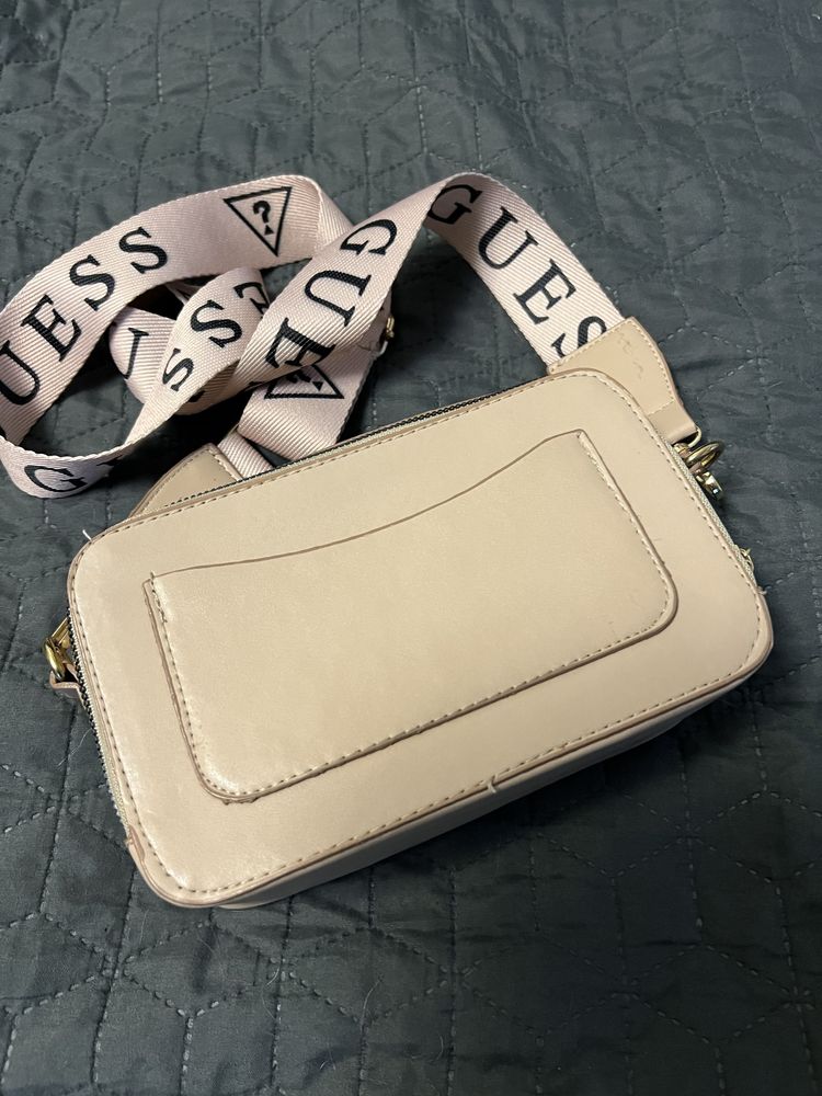 Сумка Guess crossbody