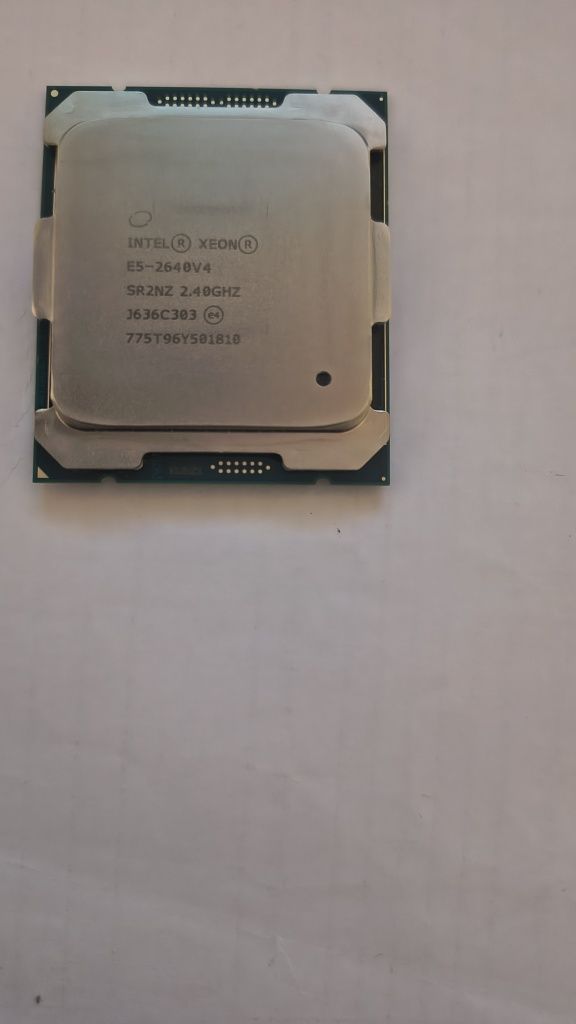 Процесори 2011v3 та v4 socket 2011-3