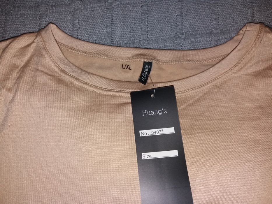 Camisolas básicas de licra novas