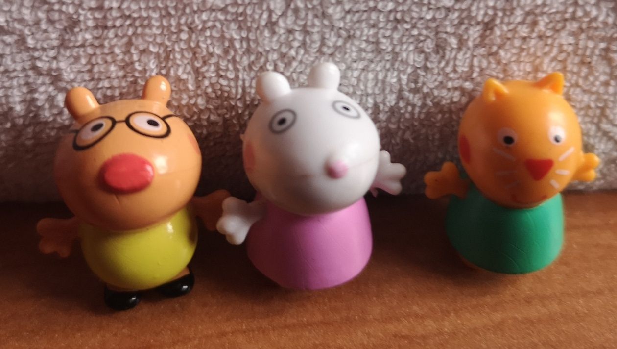 Peppa Pig samolot plus 3 figurki i 3 malutkie gratis