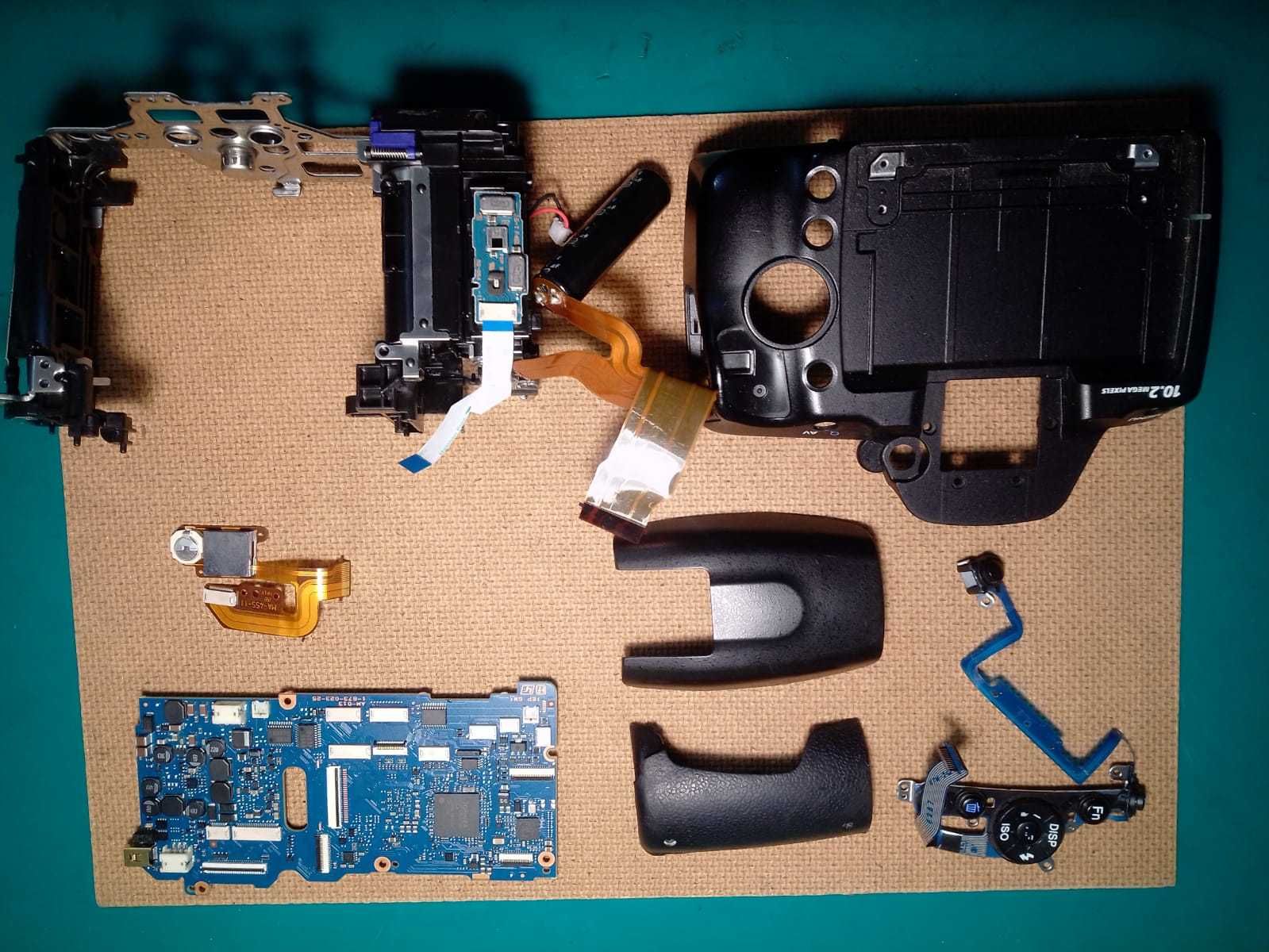 SONY DSLR-A330 /// Wiele części