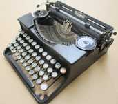Maquina de escrever antiga
