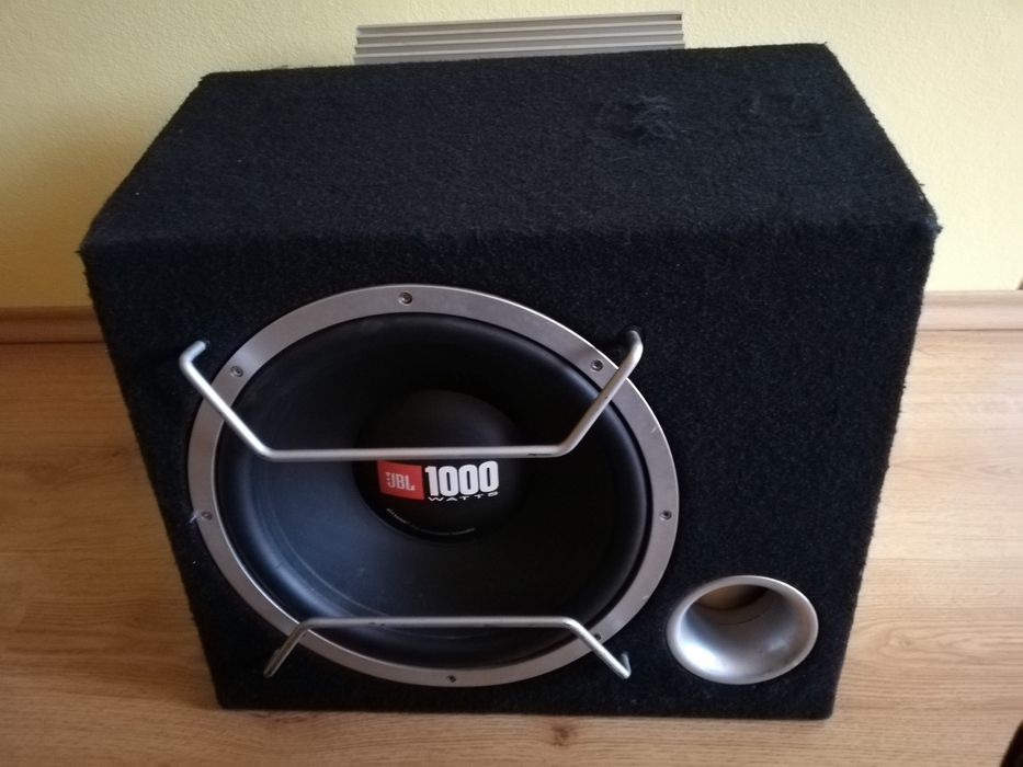 Sprzedam skrzynię basową JBL