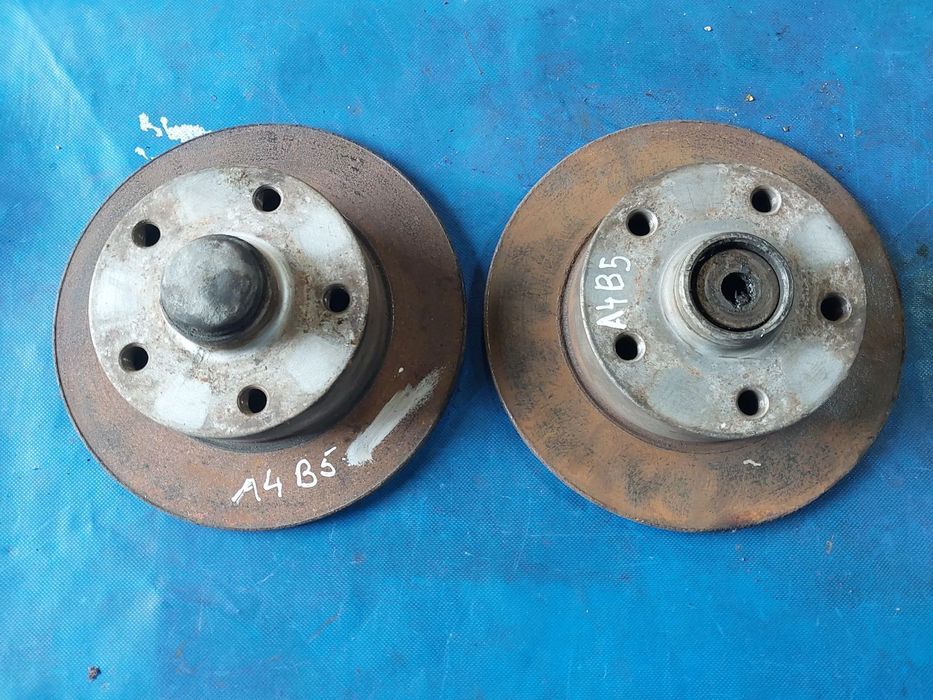 Tarcza hamulcowa Audi A4 B5 Lift FL piastotarcza czop łożysko tył tylne tylna