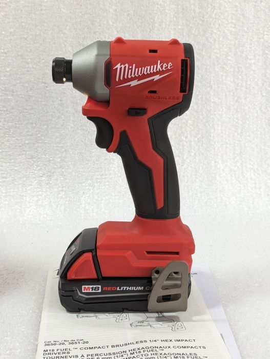 Milwaukee M18 3650-21 Безщітковий гайковерт імпакт