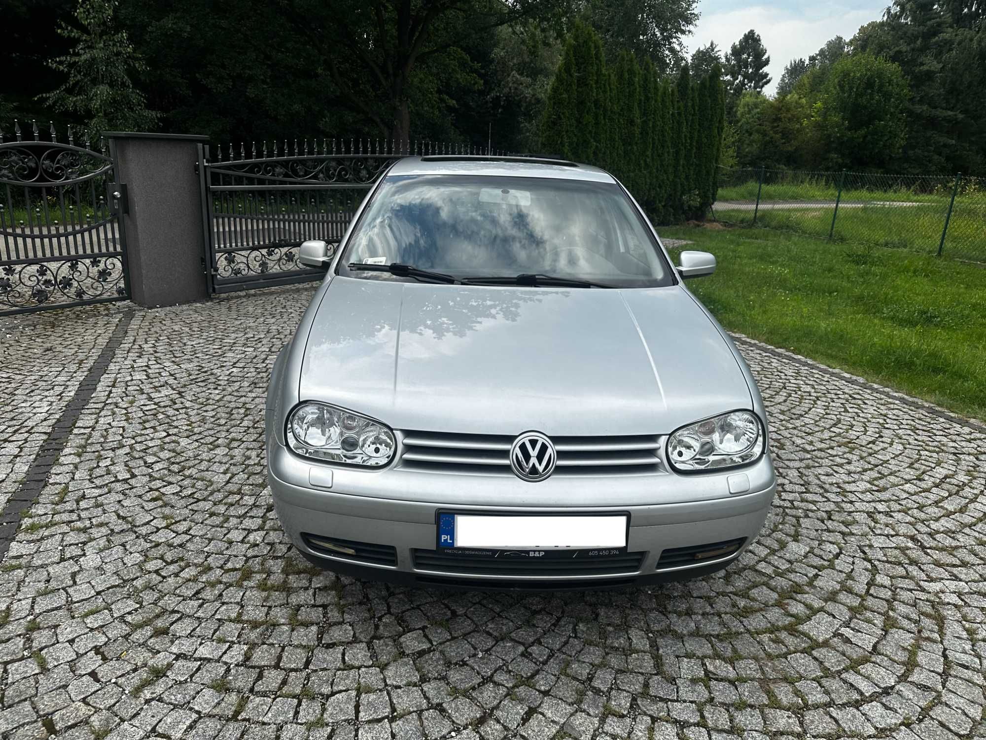 Samochód osobowy VOLKSWAGEN GOLF IV srebny zadbany