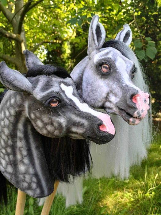 Realistyczny koń arabski Hobby Horse + sprzęt realistyk siwy