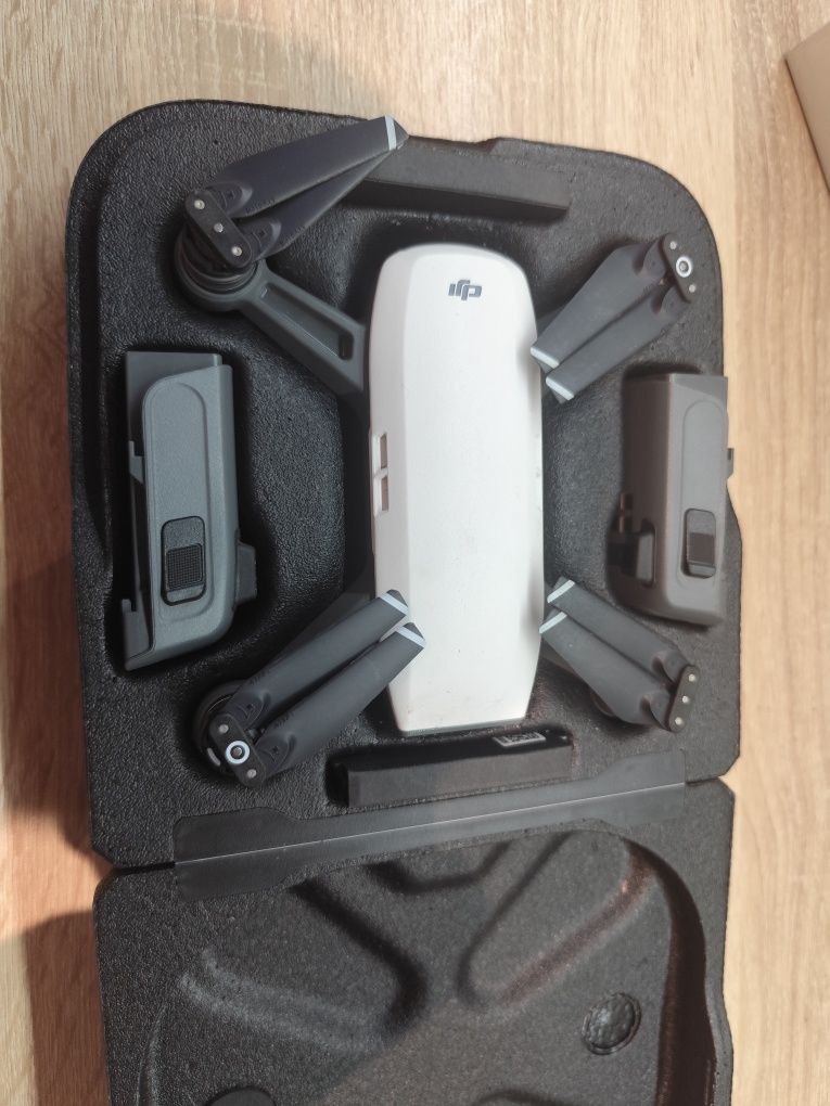 DJI SPARK Fly More Combo.