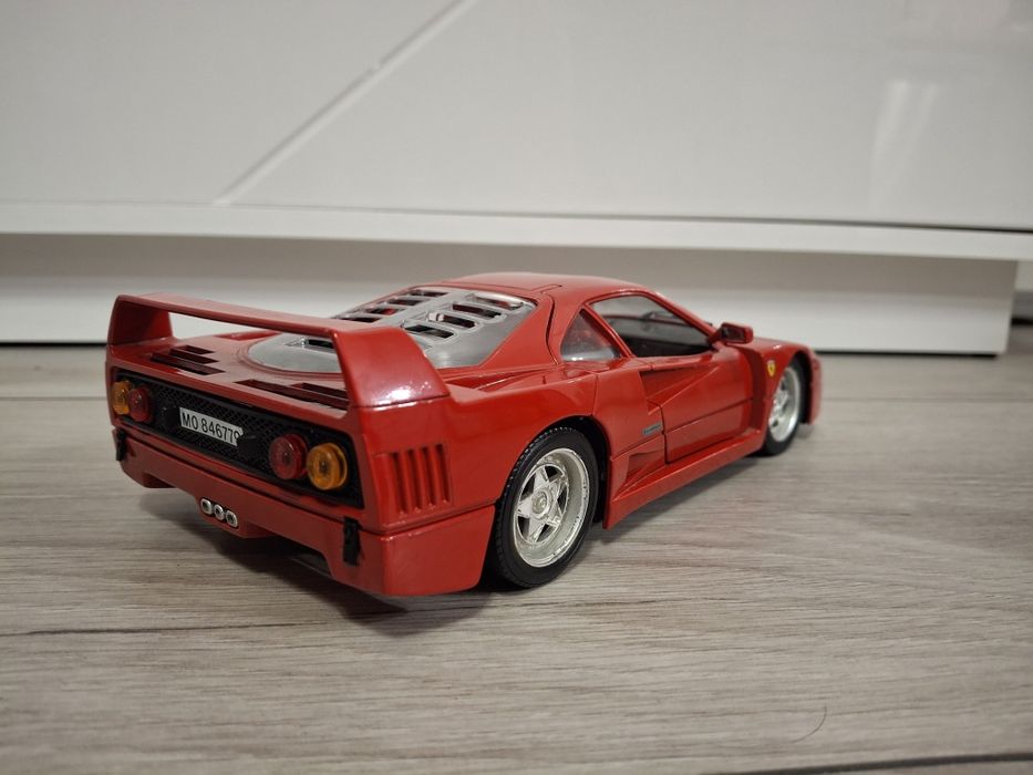 Samochód Kolekcjonerski Ferrari F40 Polistil Tonka 1:18