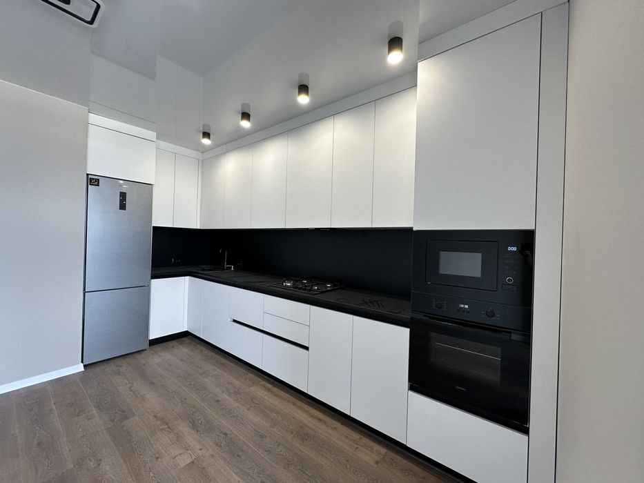 Продаж 2 кімн. квартири 75 м2 Генератор Паркінг Софіївські Липки