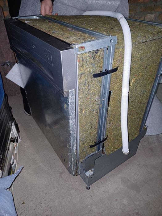 посудомийна машина вбудована