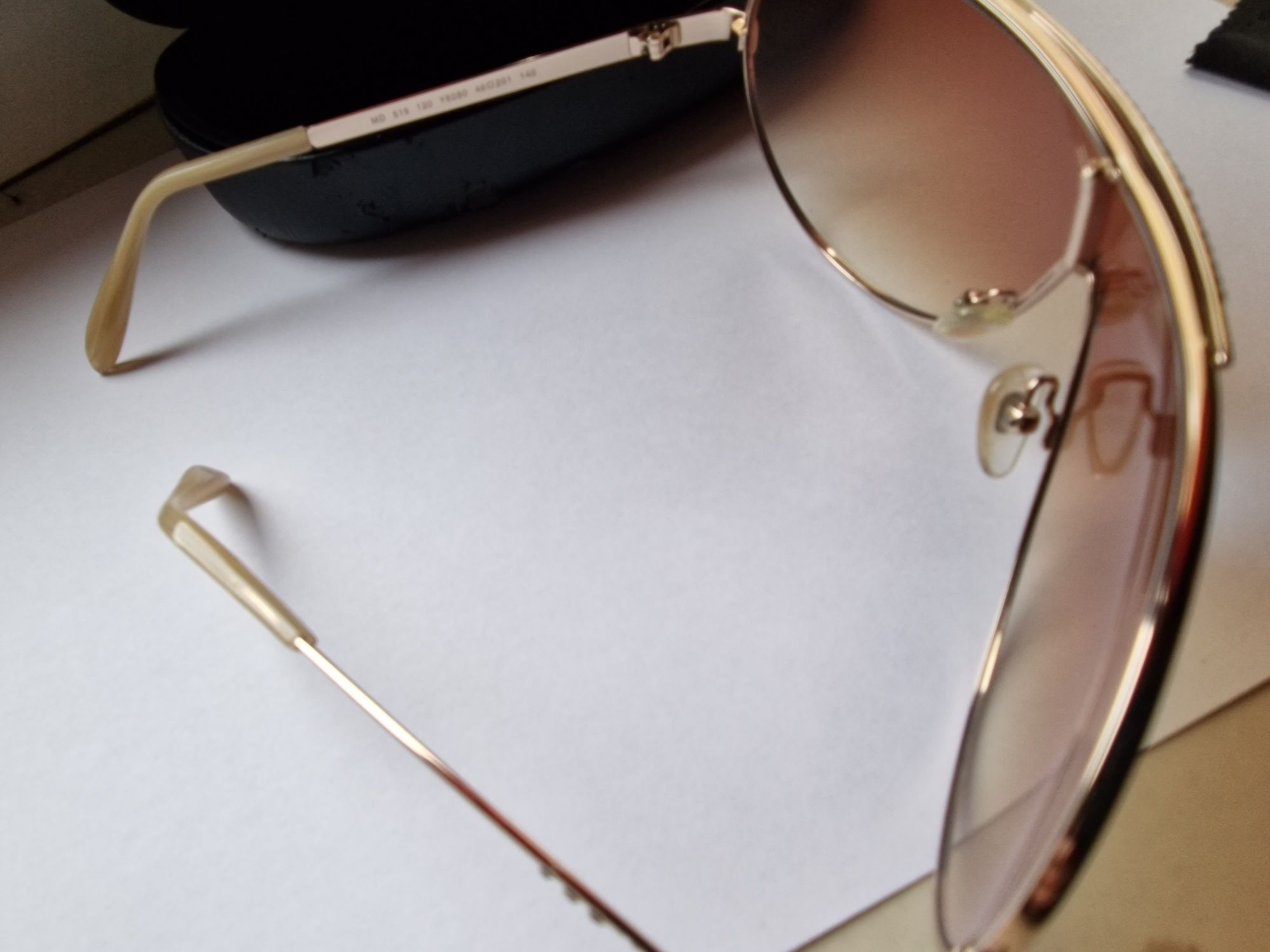 Okulary przeciwsłoneczne Christian Dior.