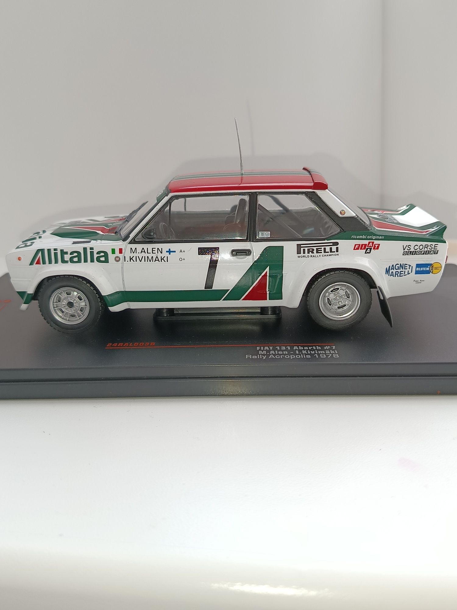 Fiat 131 Abarth - Rally Acropolis 1978. IXO. 1:24.