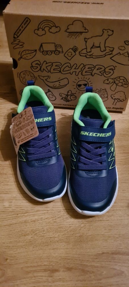 Sapatilhas Skechers novas menino 32